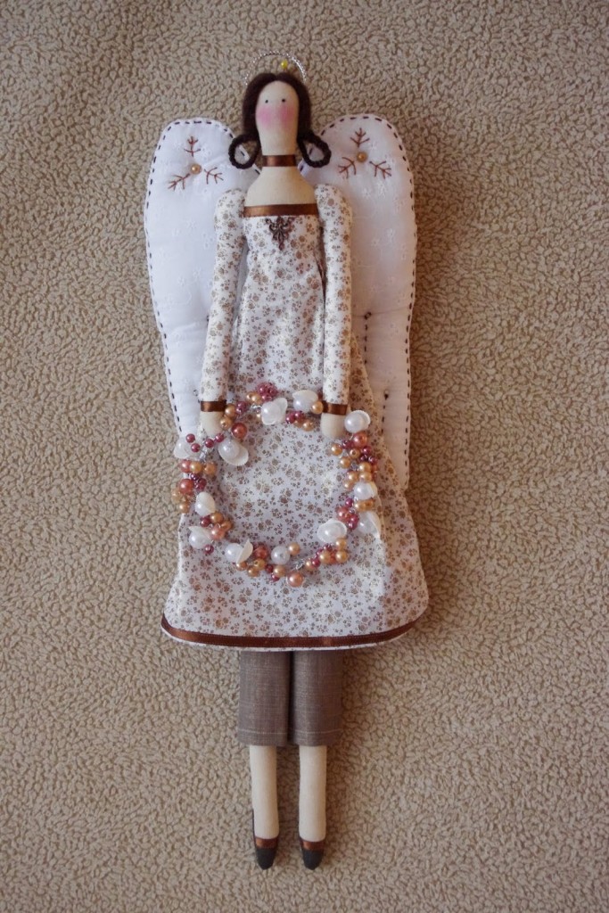 Тильда, снежка, тыквоголовка — уникальная игрушка своими руками. Как сшить куклу?