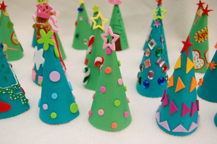 Как сделать конус из картона для елки: делаем новогодние поделки из картонных конусов своими руками
